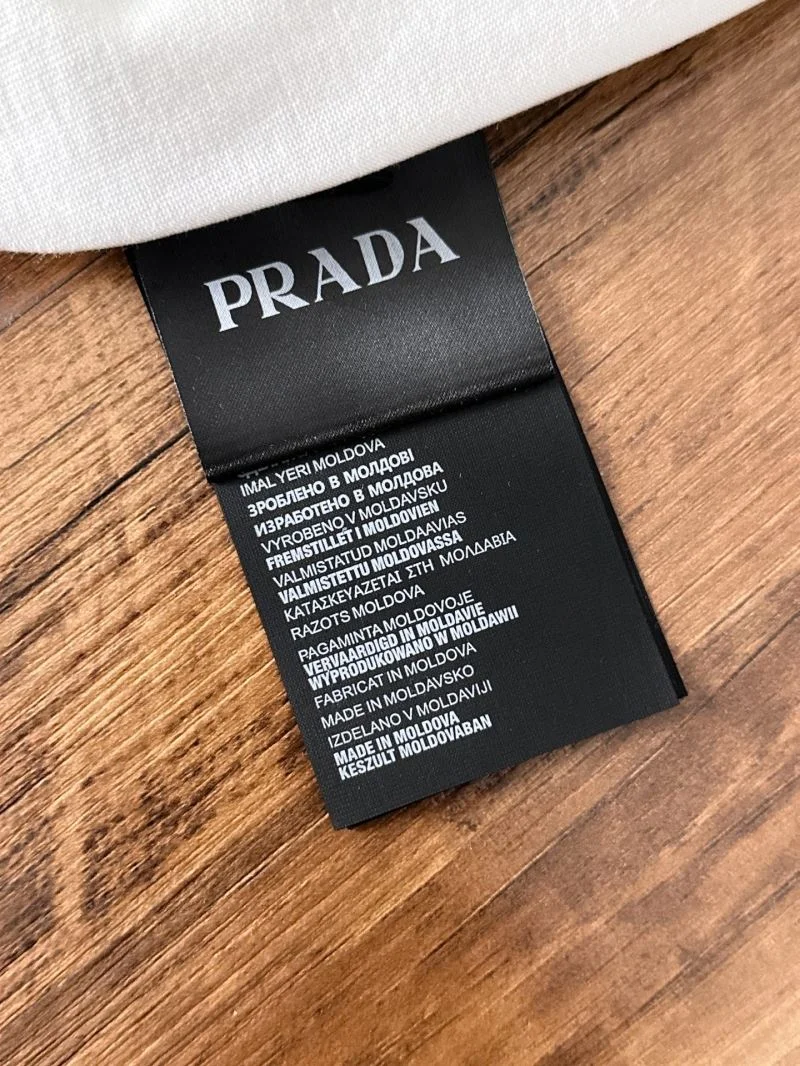 Prada T-Shirts Sporty 167679