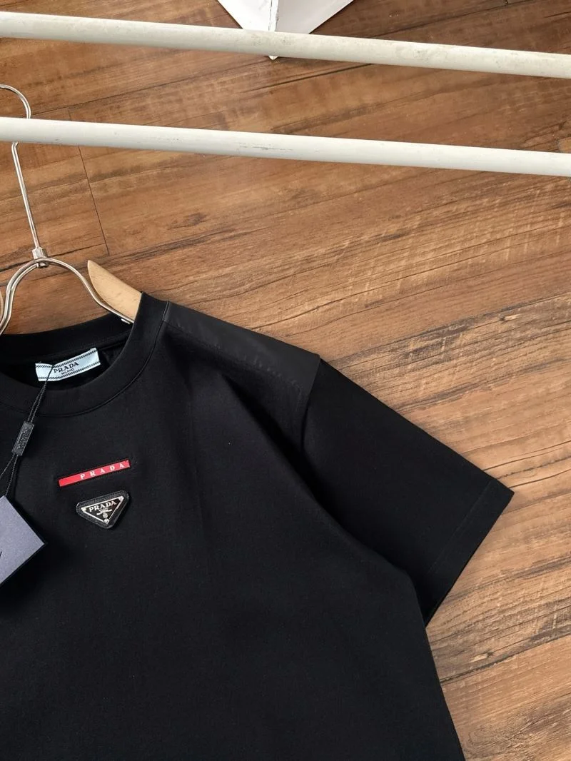 Premium Prada T-Shirts 167677