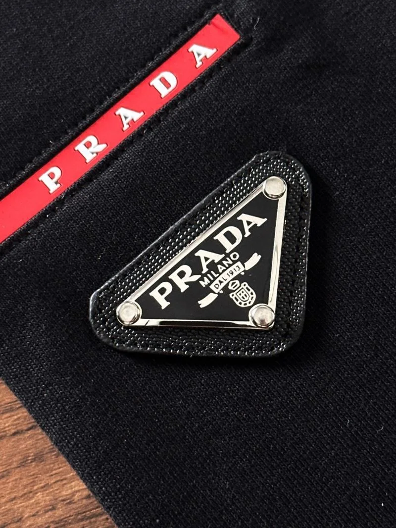 Premium Prada T-Shirts 167677