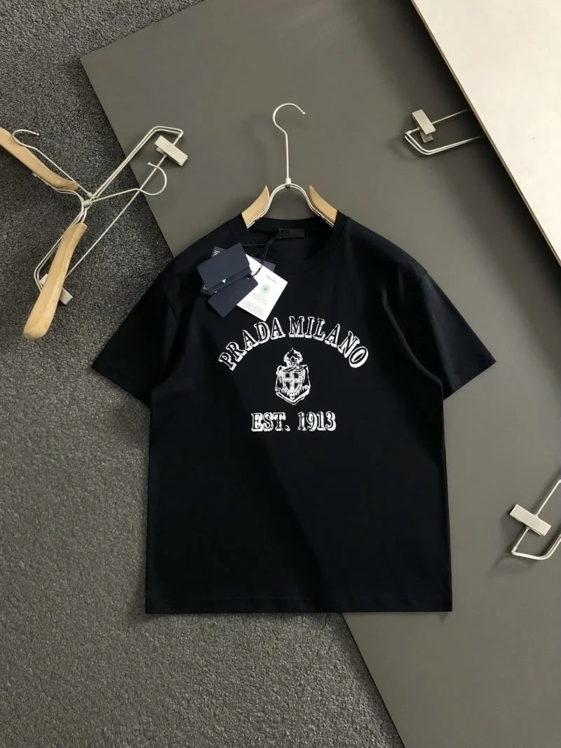 Prada T-Shirts Breathable 167665