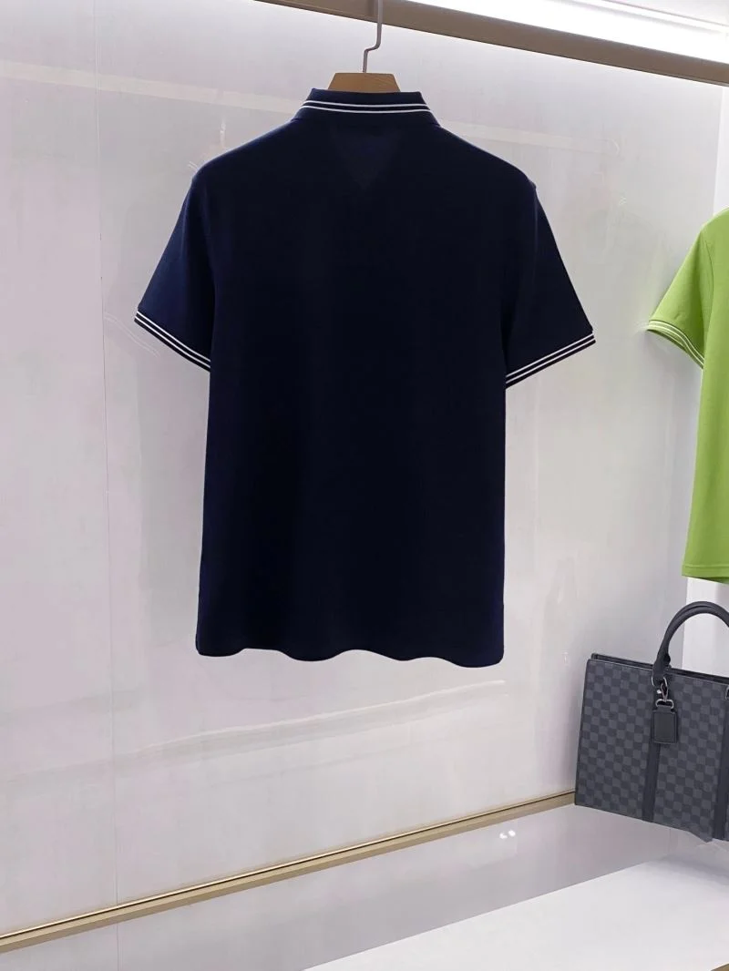 Snug Prada T-Shirts 167666