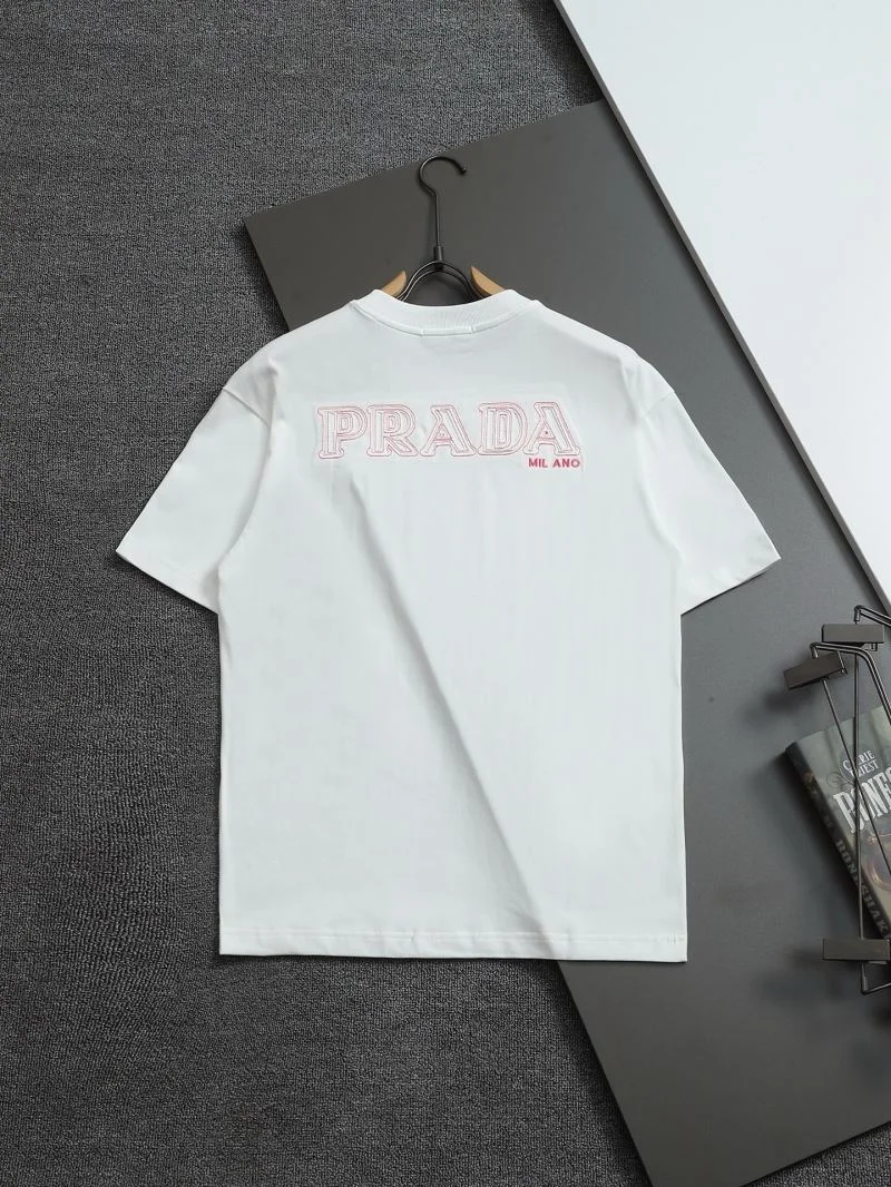 Prada T-Shirts Comfortable 167700