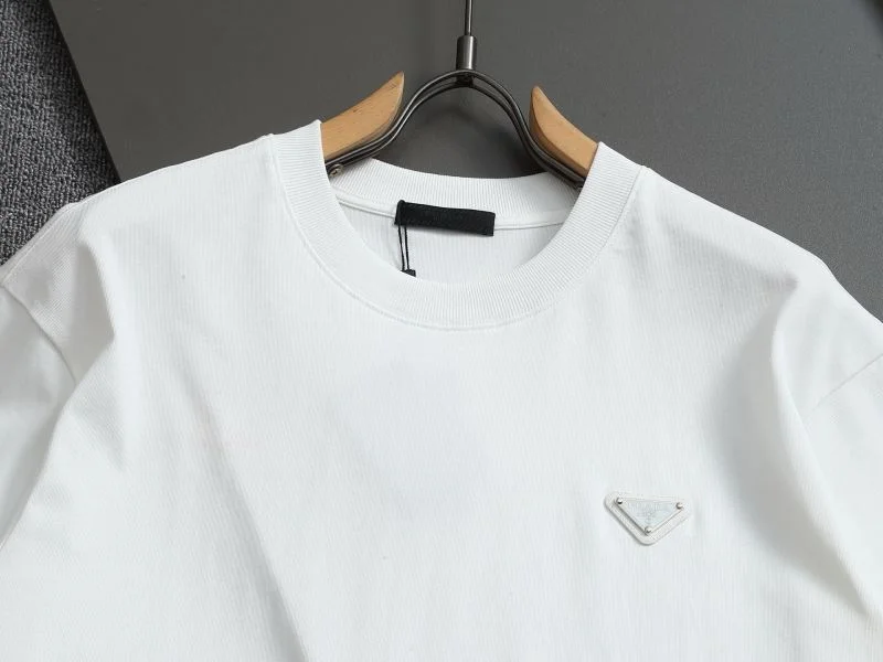 Prada T-Shirts Comfortable 167700