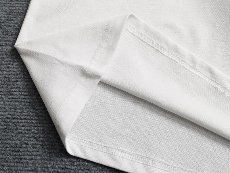 Prada T-Shirts Snug 167660
