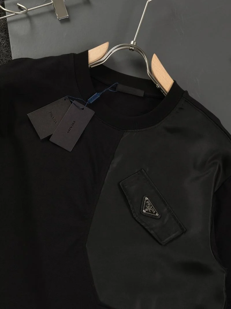 Comfortable Prada T-Shirts 167656