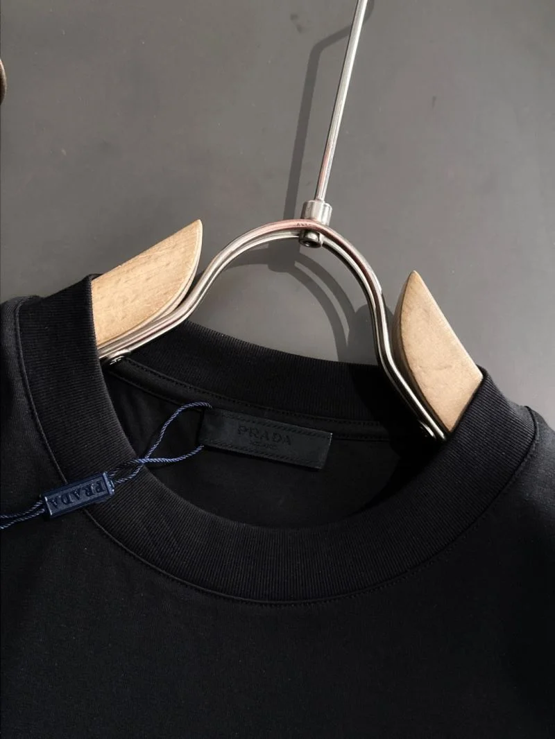 Prada T-Shirts Affordable 167657