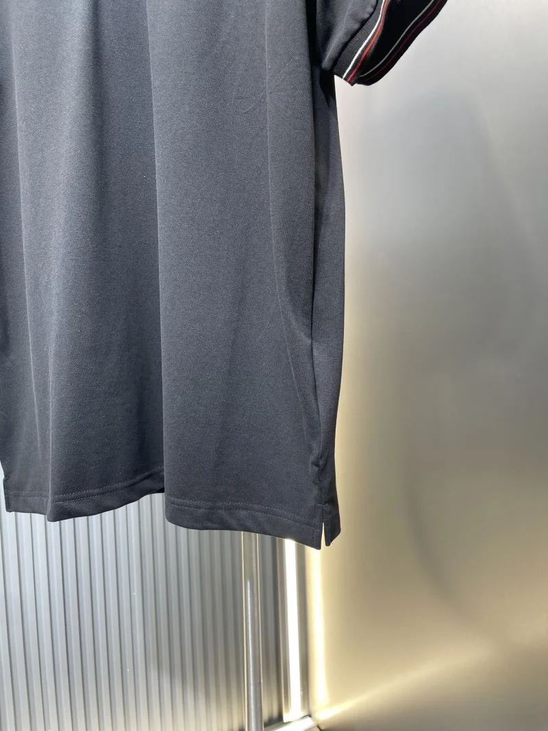 UrbanChic Prada T-Shirts 167676