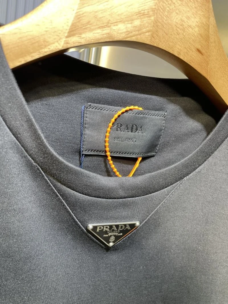 Prada T-Shirts WaterResistant 167636