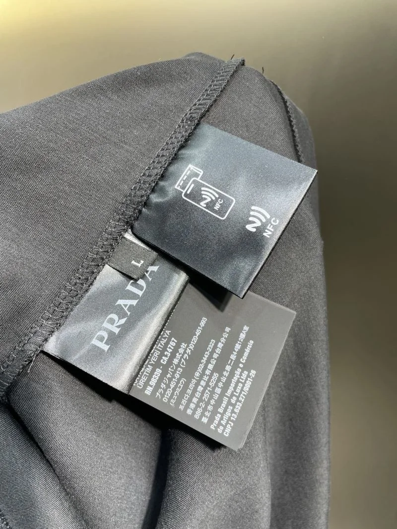 Prada T-Shirts WaterResistant 167636