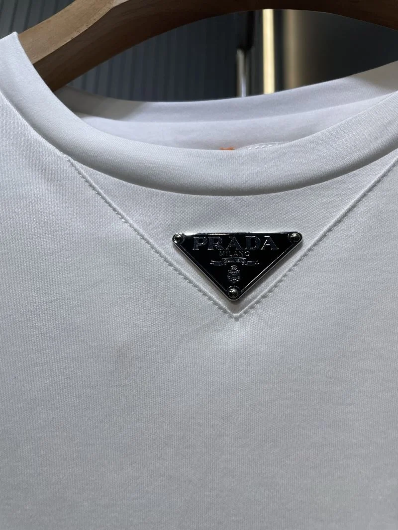 Prada T-Shirts Soft 167631