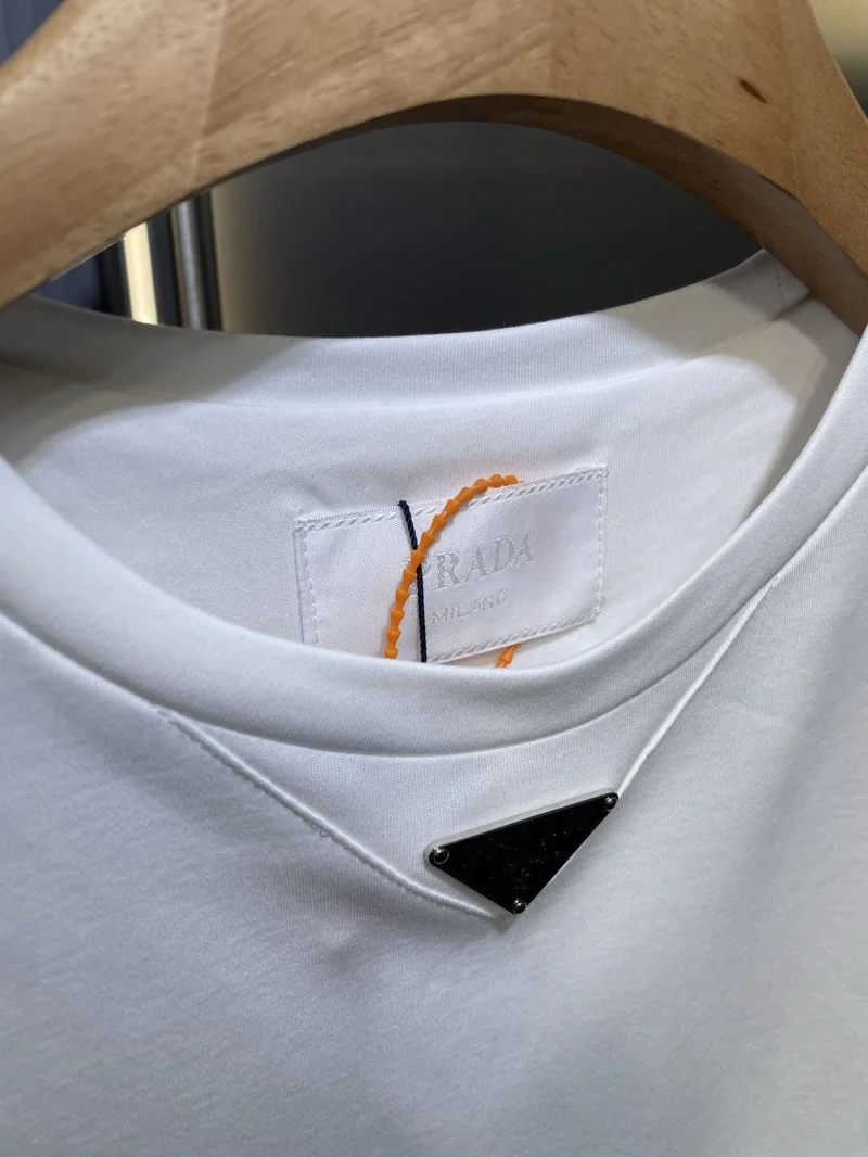 Prada T-Shirts Soft 167631
