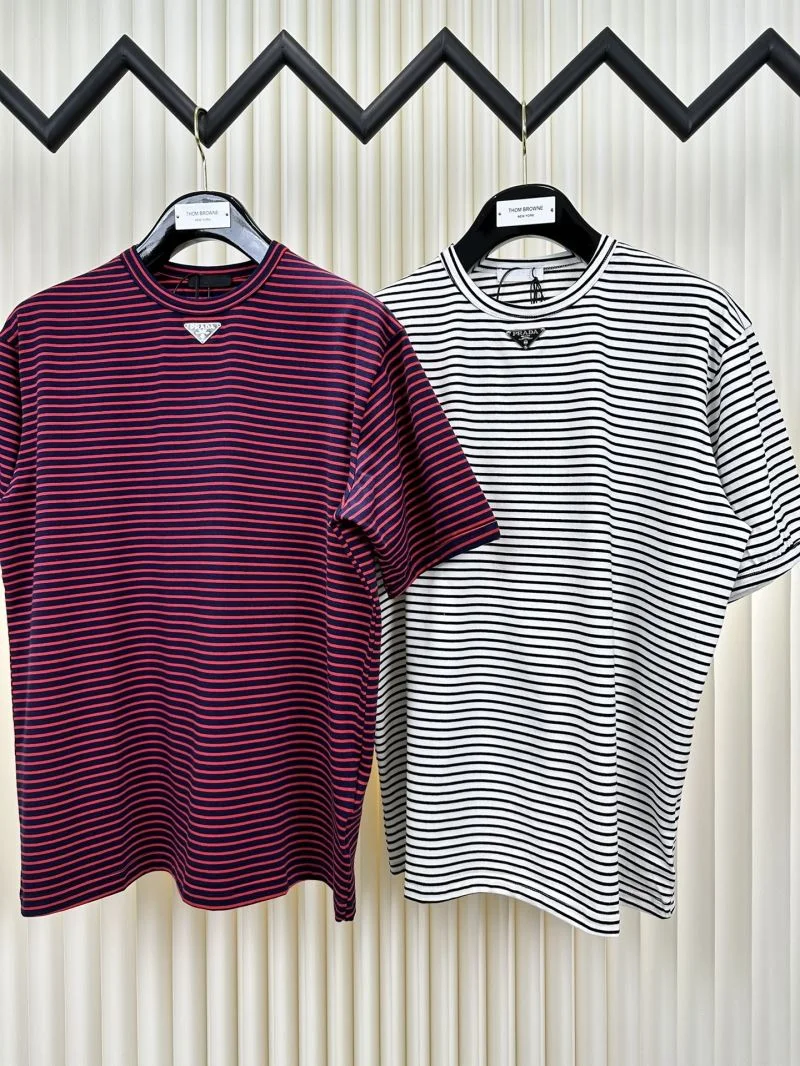 Packable Prada T-Shirts 167135