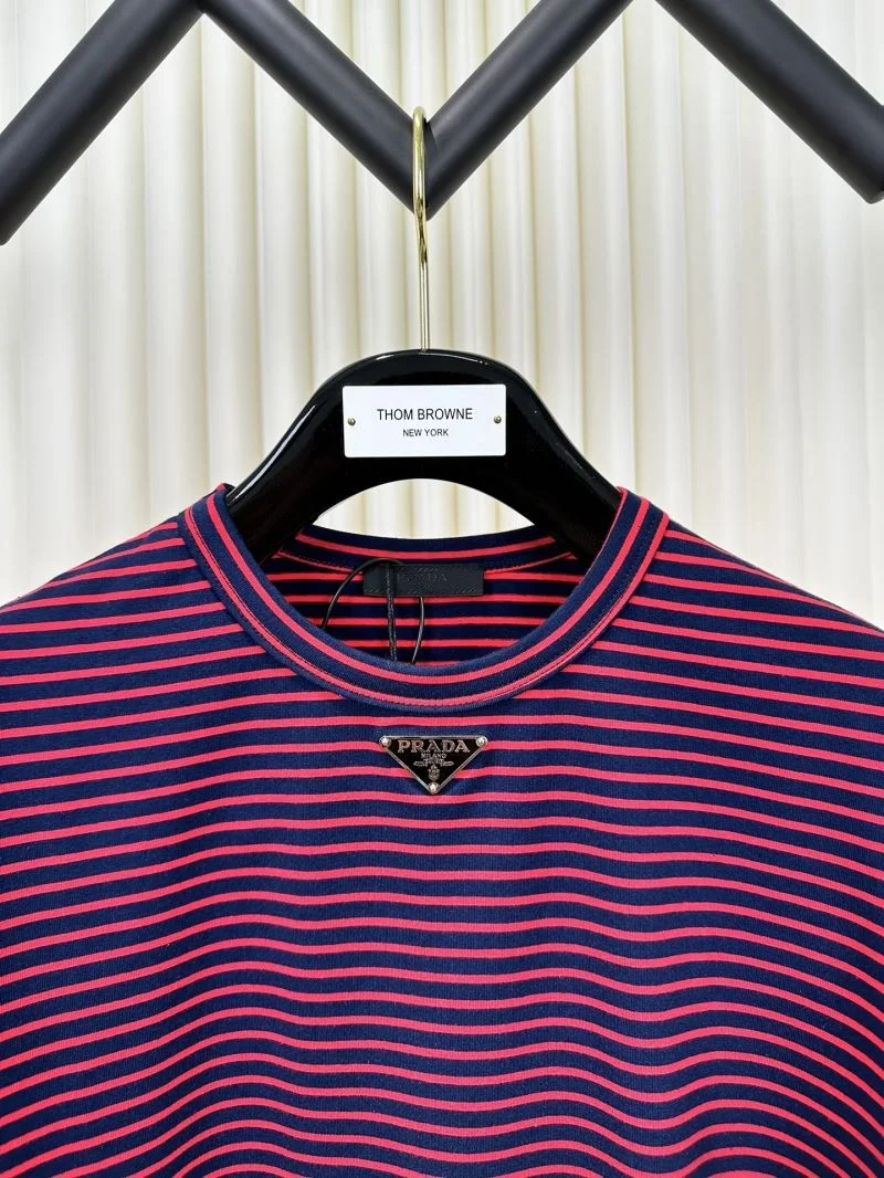 Packable Prada T-Shirts 167135