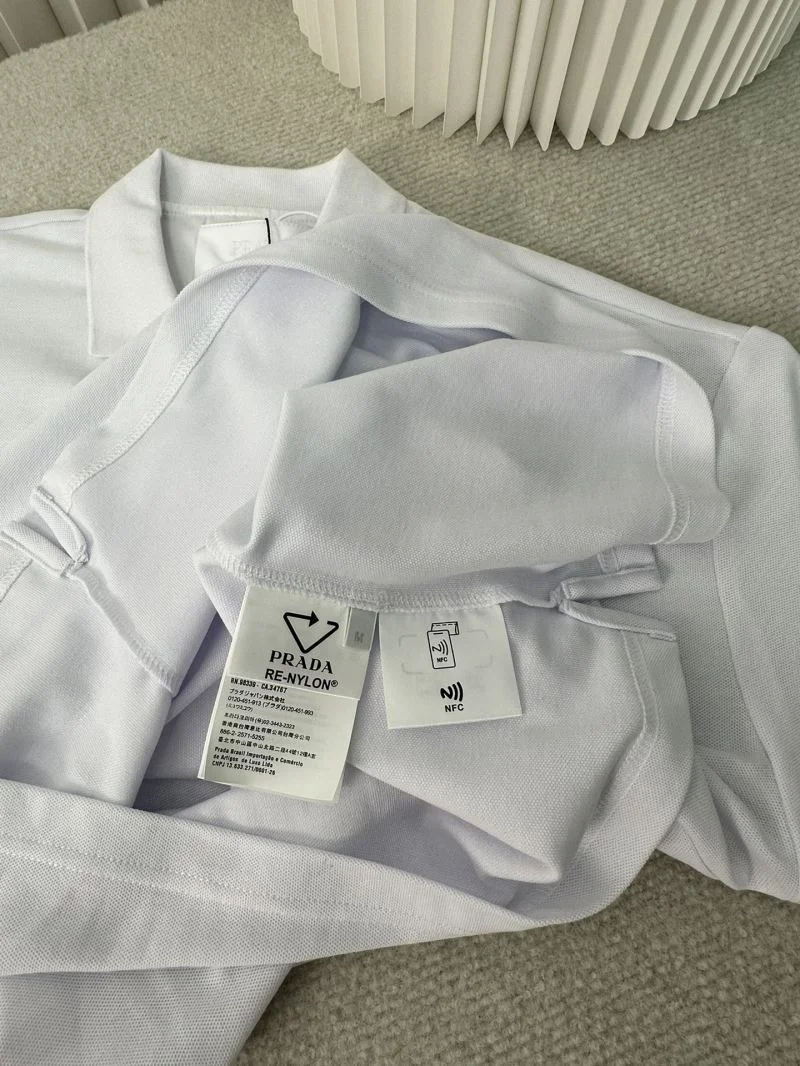 Prada T-Shirts Modern 167168