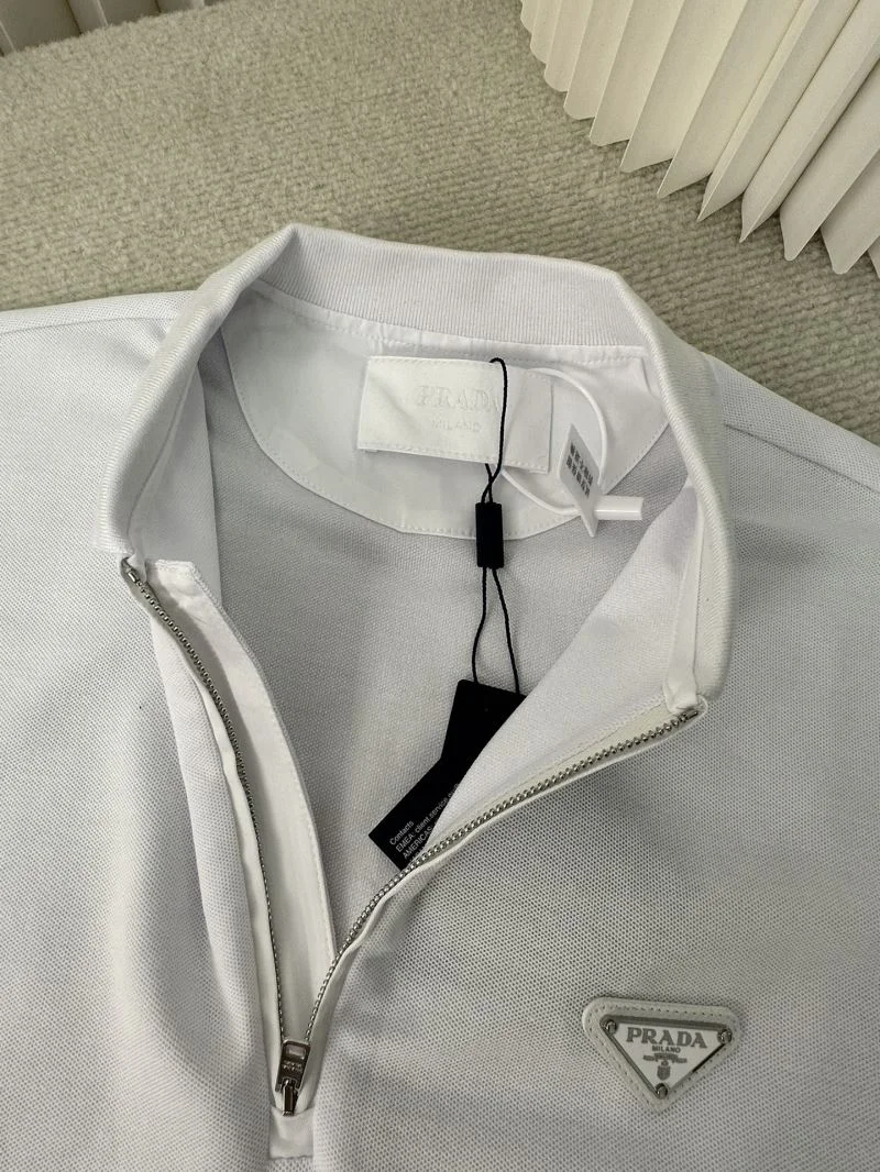 Prada T-Shirts Modern 167168