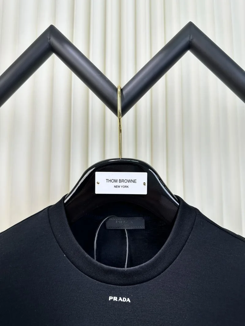 Prada T-Shirts Neat 167087