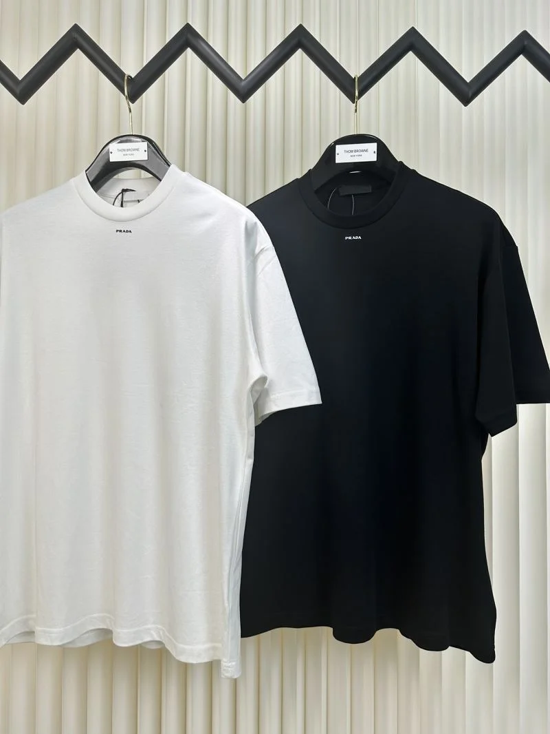 Prada T-Shirts Neat 167087