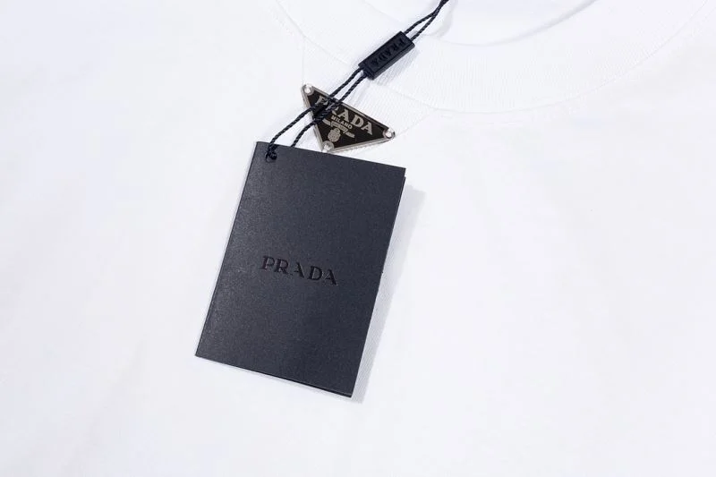 Sleek Prada T-Shirts 167090