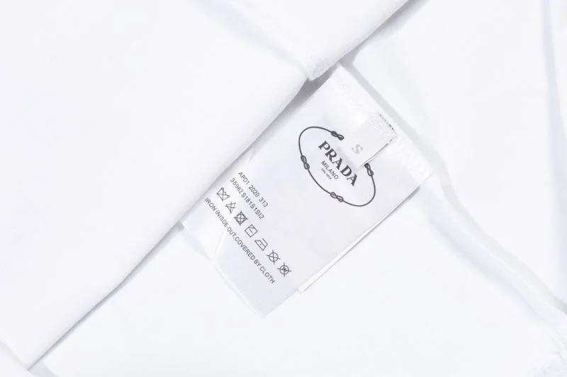 Sleek Prada T-Shirts 167090