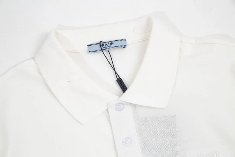 Prada T-Shirts Snug 167085