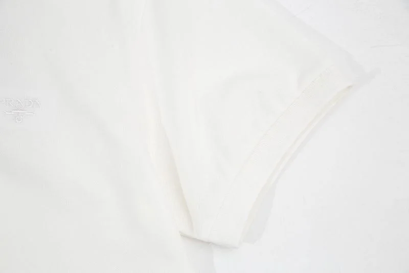 Prada T-Shirts Snug 167085