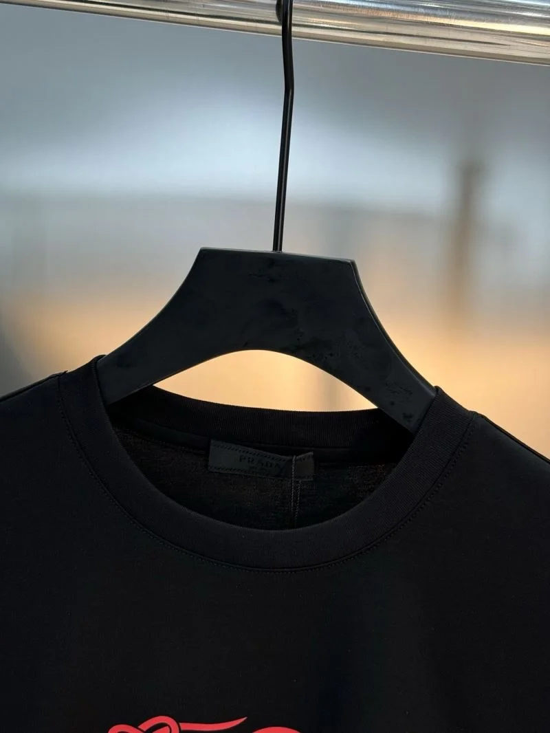 Prada T-Shirts Durable 167078