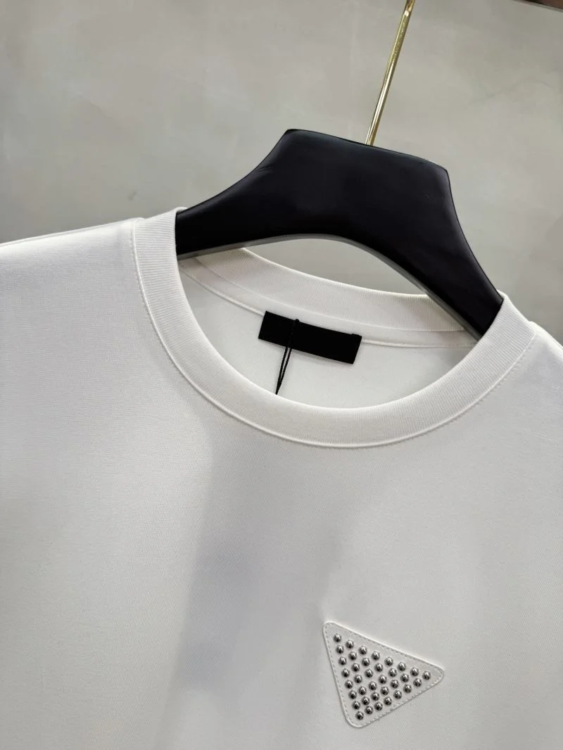 Timeless Prada T-Shirts 167077
