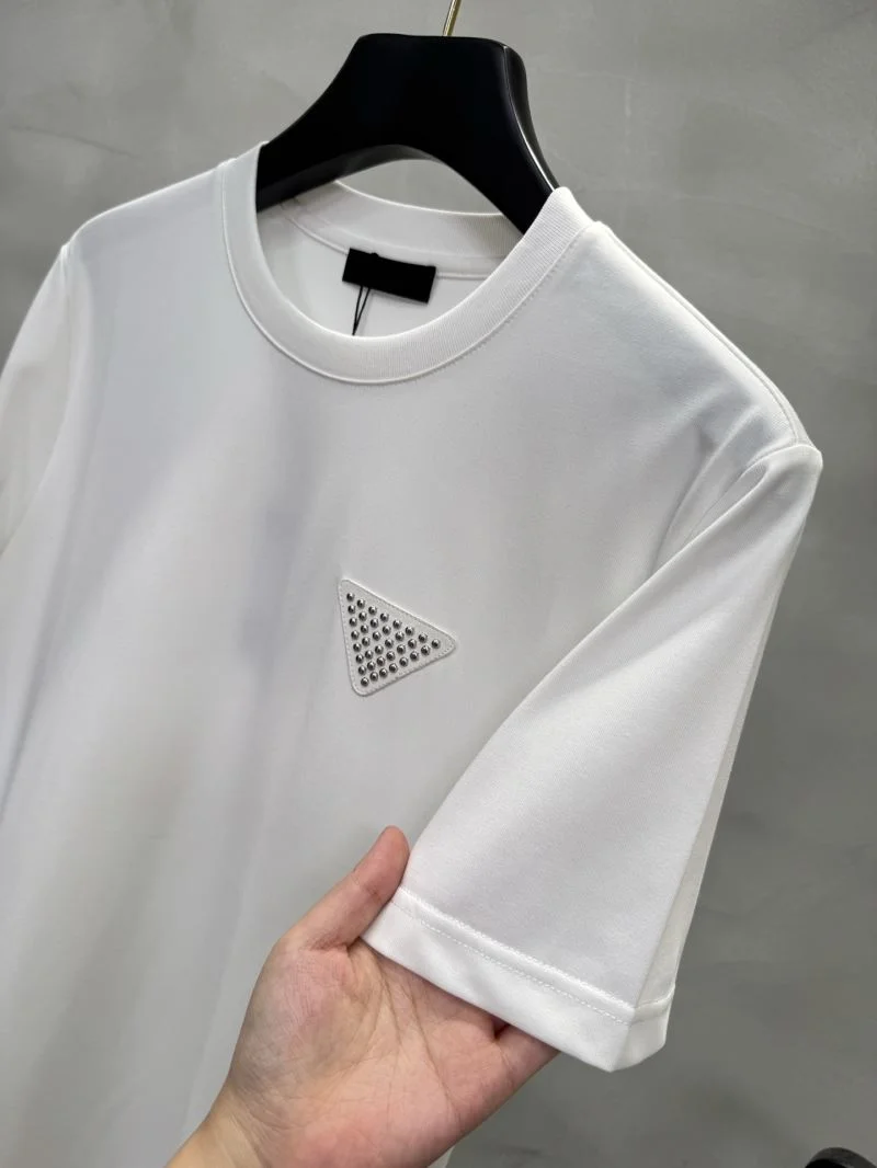 Timeless Prada T-Shirts 167077