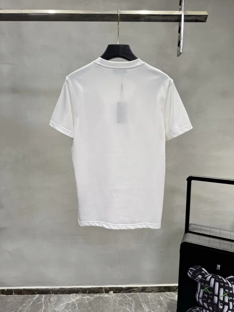Timeless Prada T-Shirts 167077