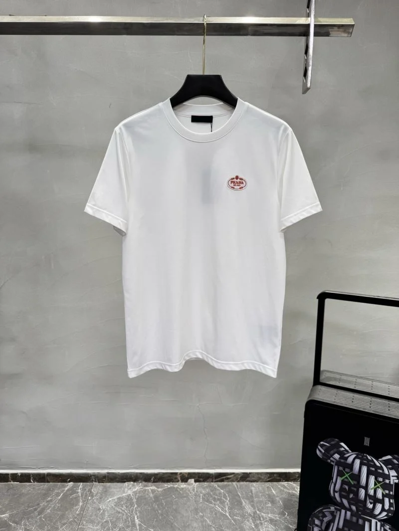 Lightweight Prada T-Shirts 167076