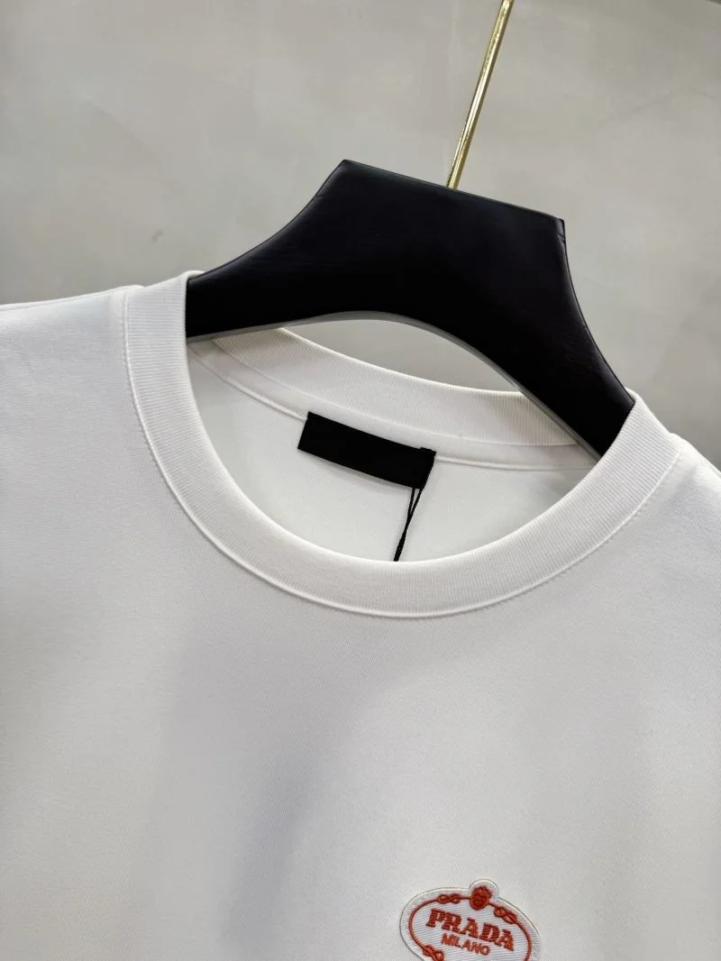 Lightweight Prada T-Shirts 167076