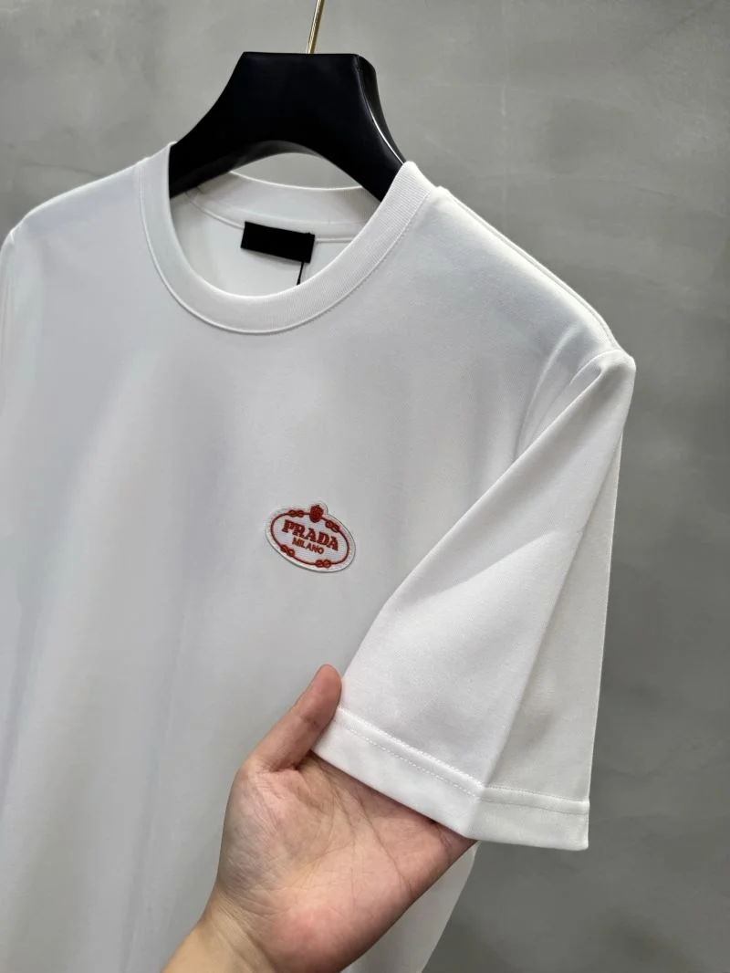 Lightweight Prada T-Shirts 167076