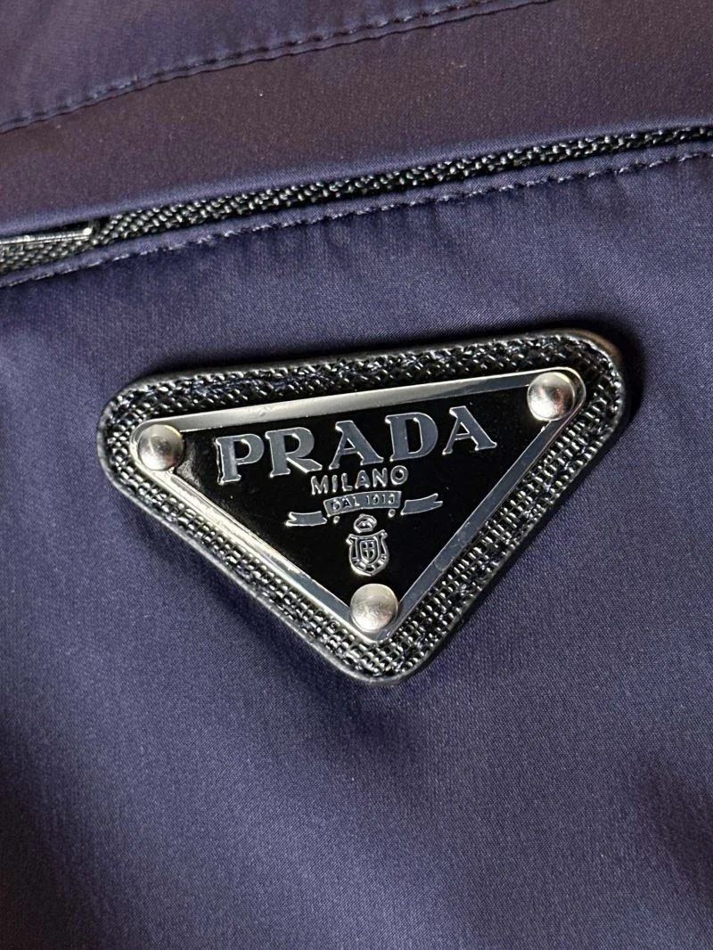 Prada T-Shirts Casual 167101