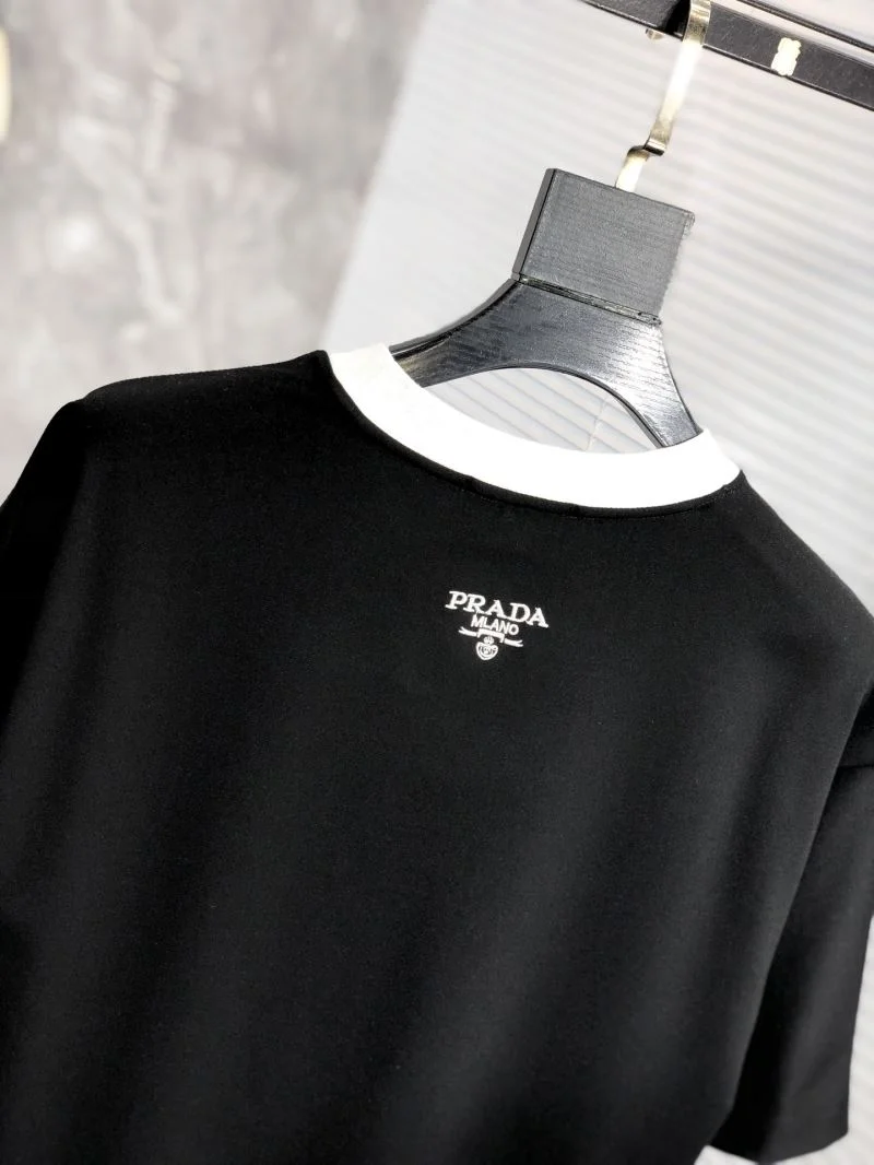 Prada T-Shirts Trendsetting 167083