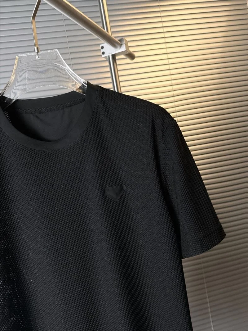 Premium Prada T-Shirts 167062