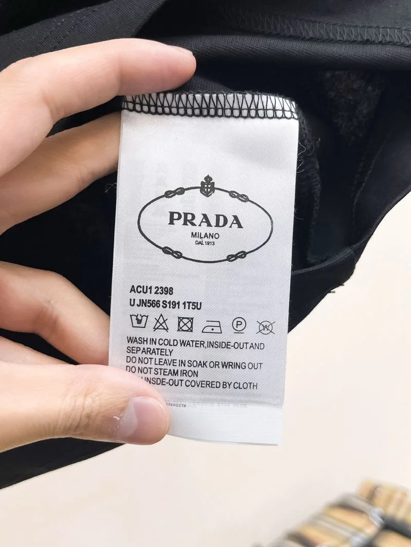 Prada T-Shirts Soft 165598