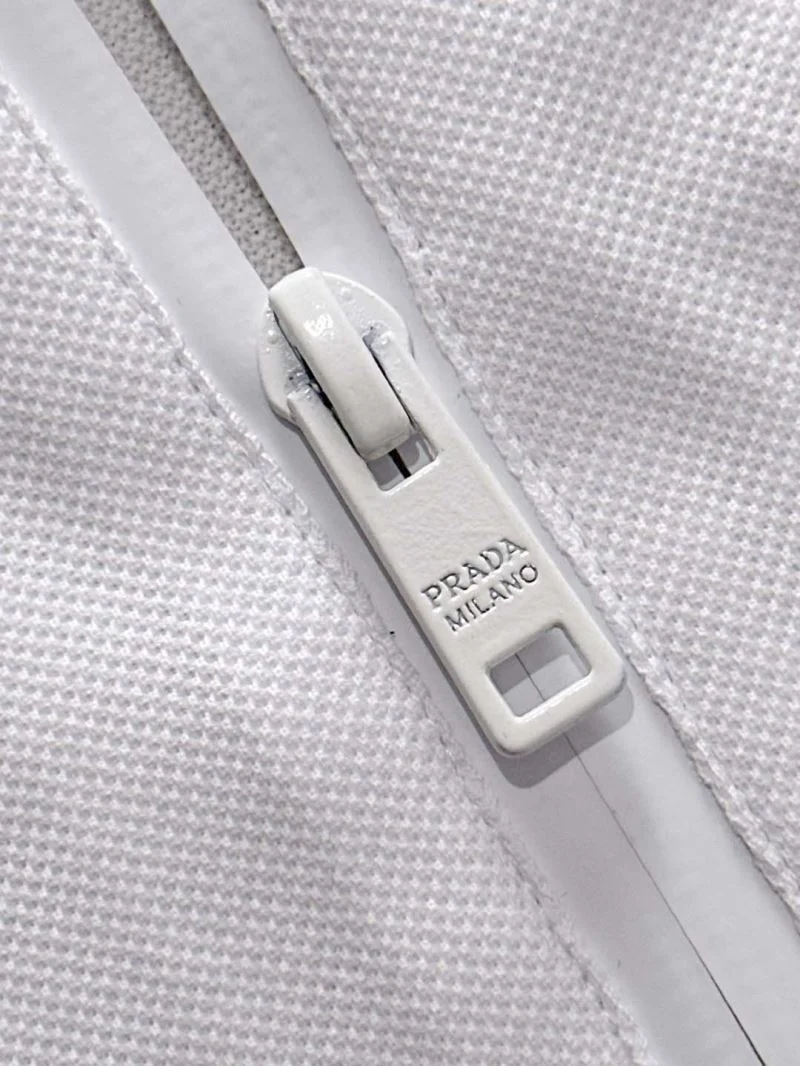 Prada T-Shirts Comfortable 167095
