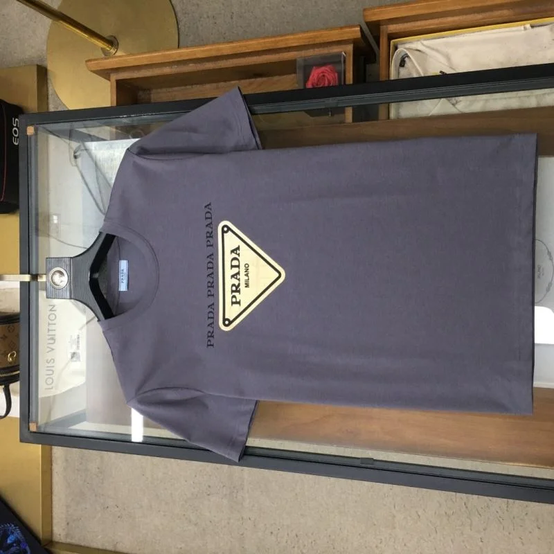 Minimalist Prada T-Shirts 167037