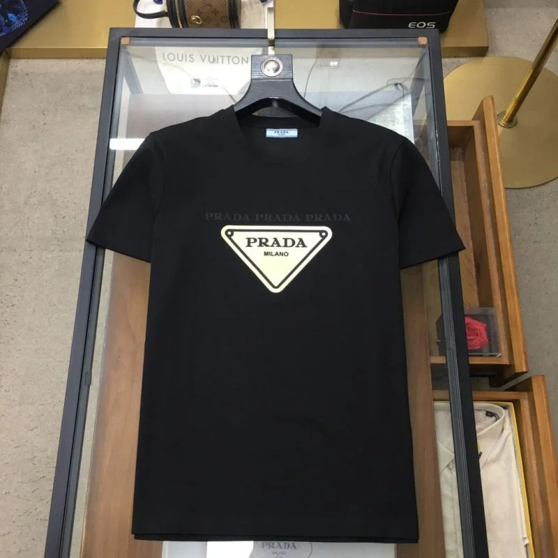 Minimalist Prada T-Shirts 167037
