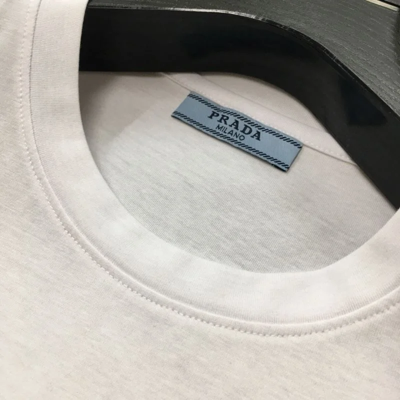Minimalist Prada T-Shirts 167037