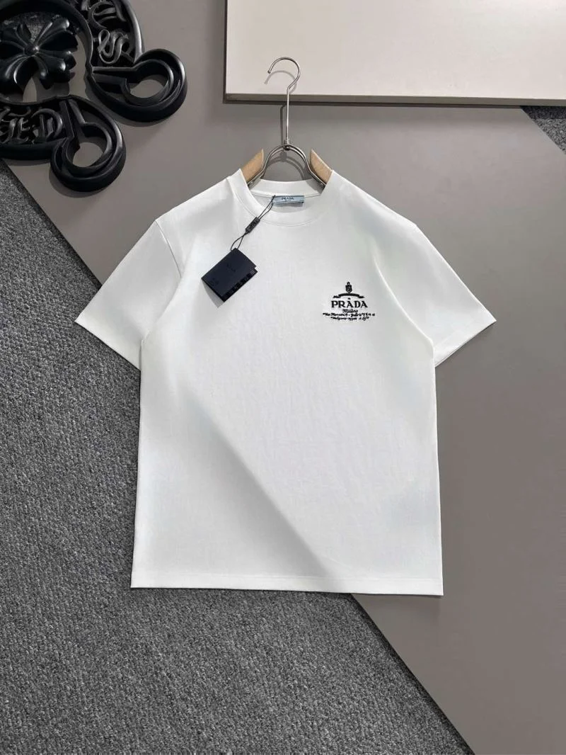 Elegant Prada T-Shirts 167022