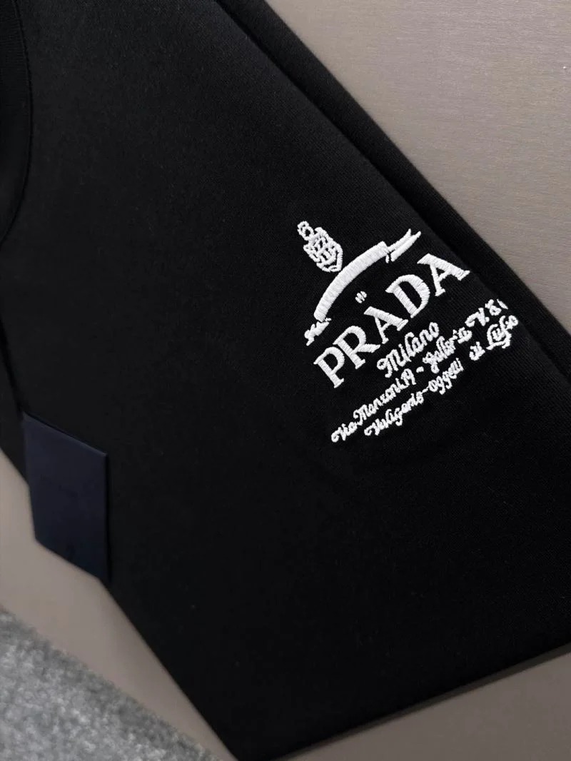Contemporary Prada T-Shirts 167020