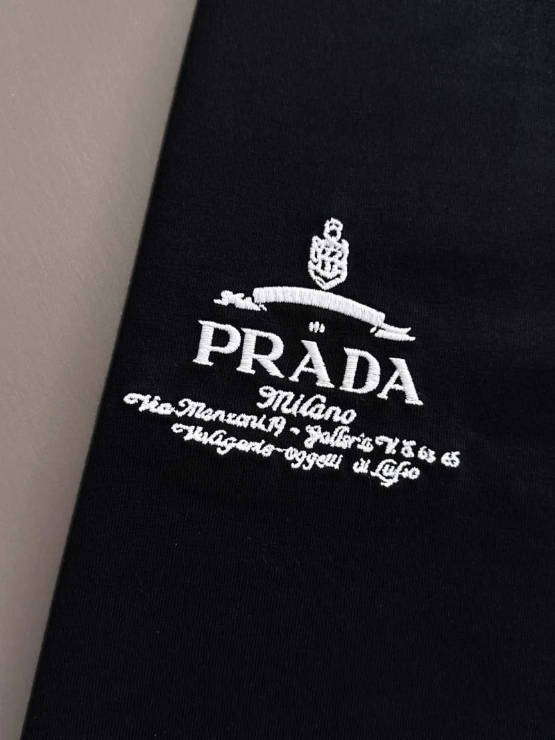Contemporary Prada T-Shirts 167020