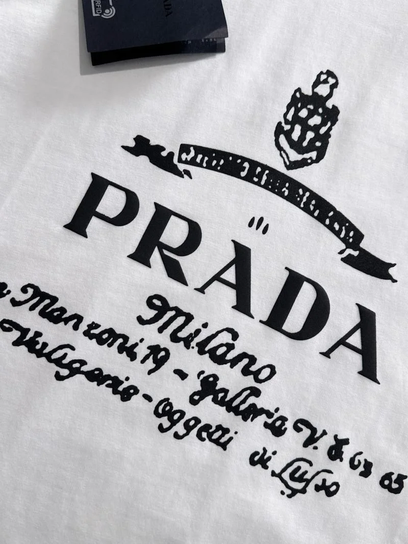 SmoothTexture Prada T-Shirts 167014