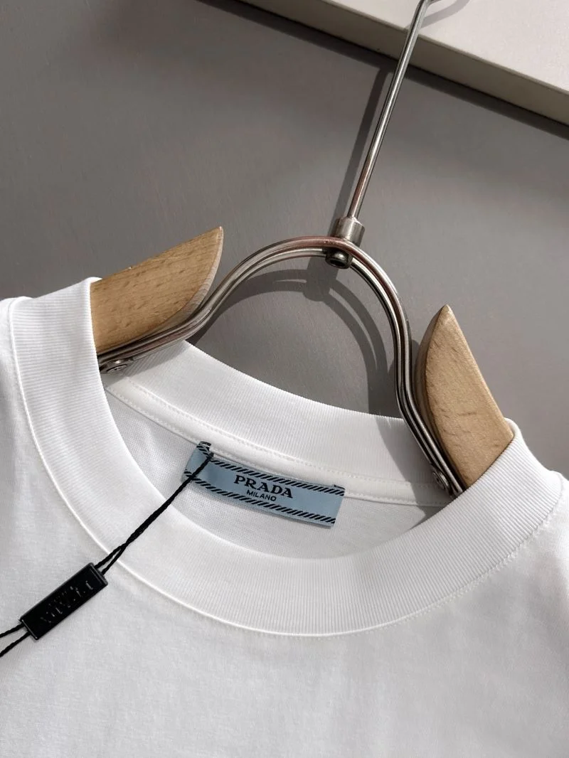 SmoothTexture Prada T-Shirts 167014
