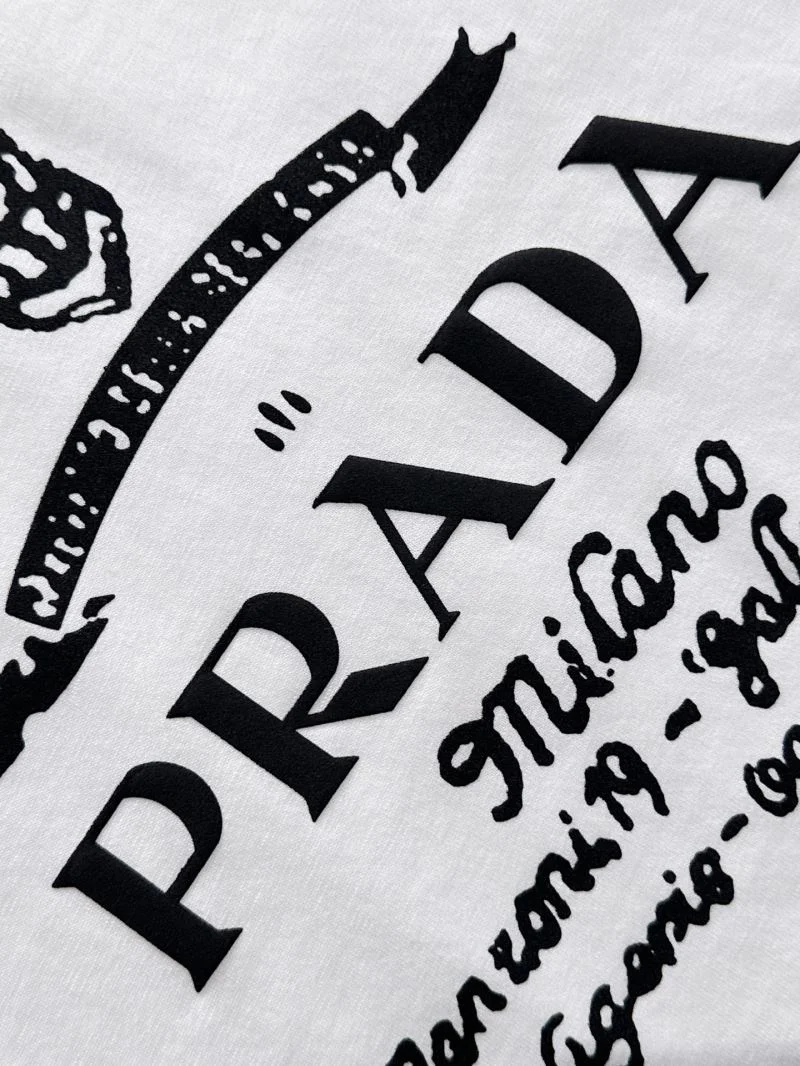 SmoothTexture Prada T-Shirts 167014