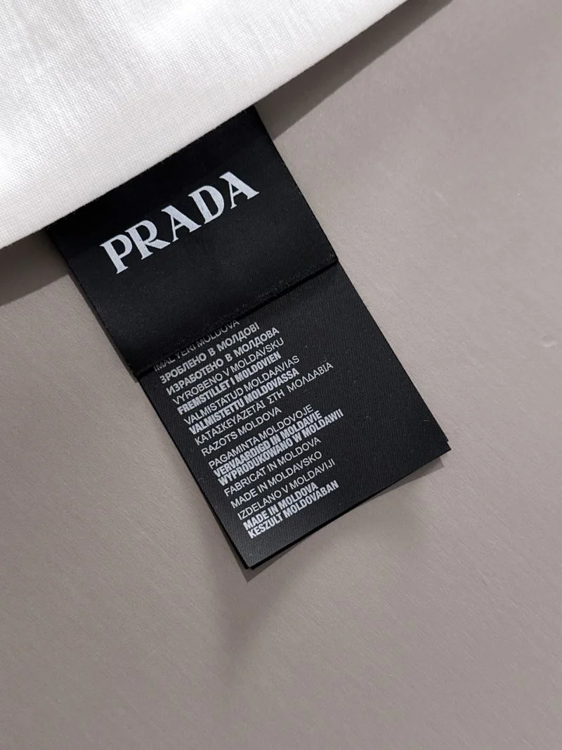 SmoothTexture Prada T-Shirts 167014