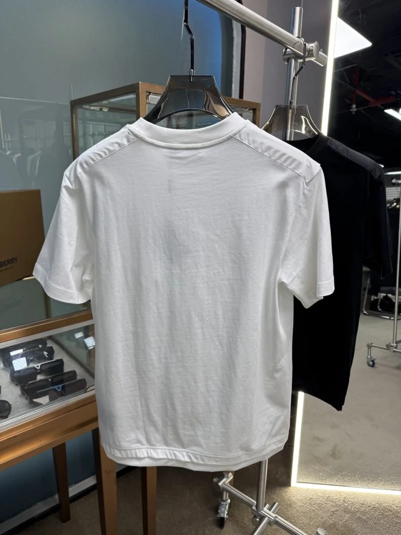 Trendsetting Prada T-Shirts 167027