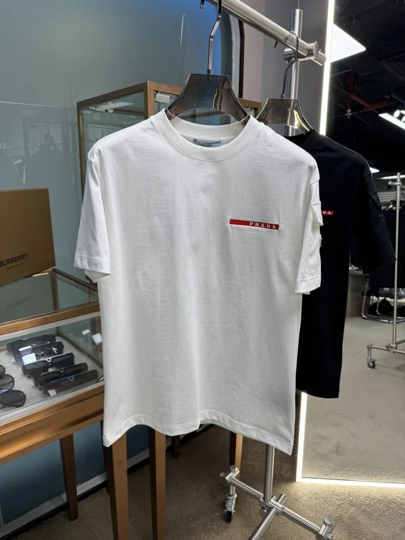Prada T-Shirts RelaxedFit 167016