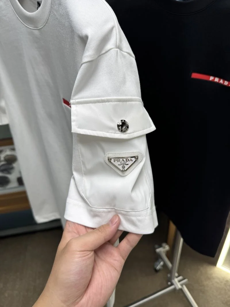 Prada T-Shirts RelaxedFit 167016